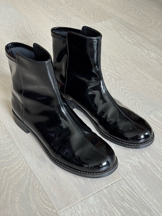 Stuart Weitzman Shoes - Stuart Weitzman 50/50 Black Patent Leather Ankle Boots